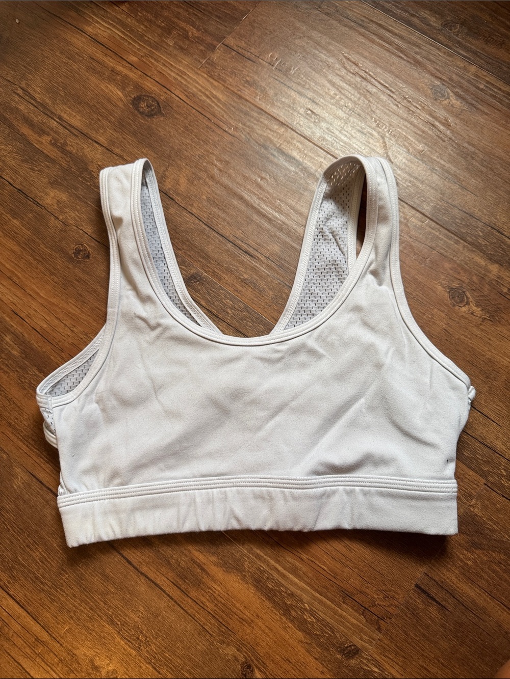 Alphalete alphalux sports bra